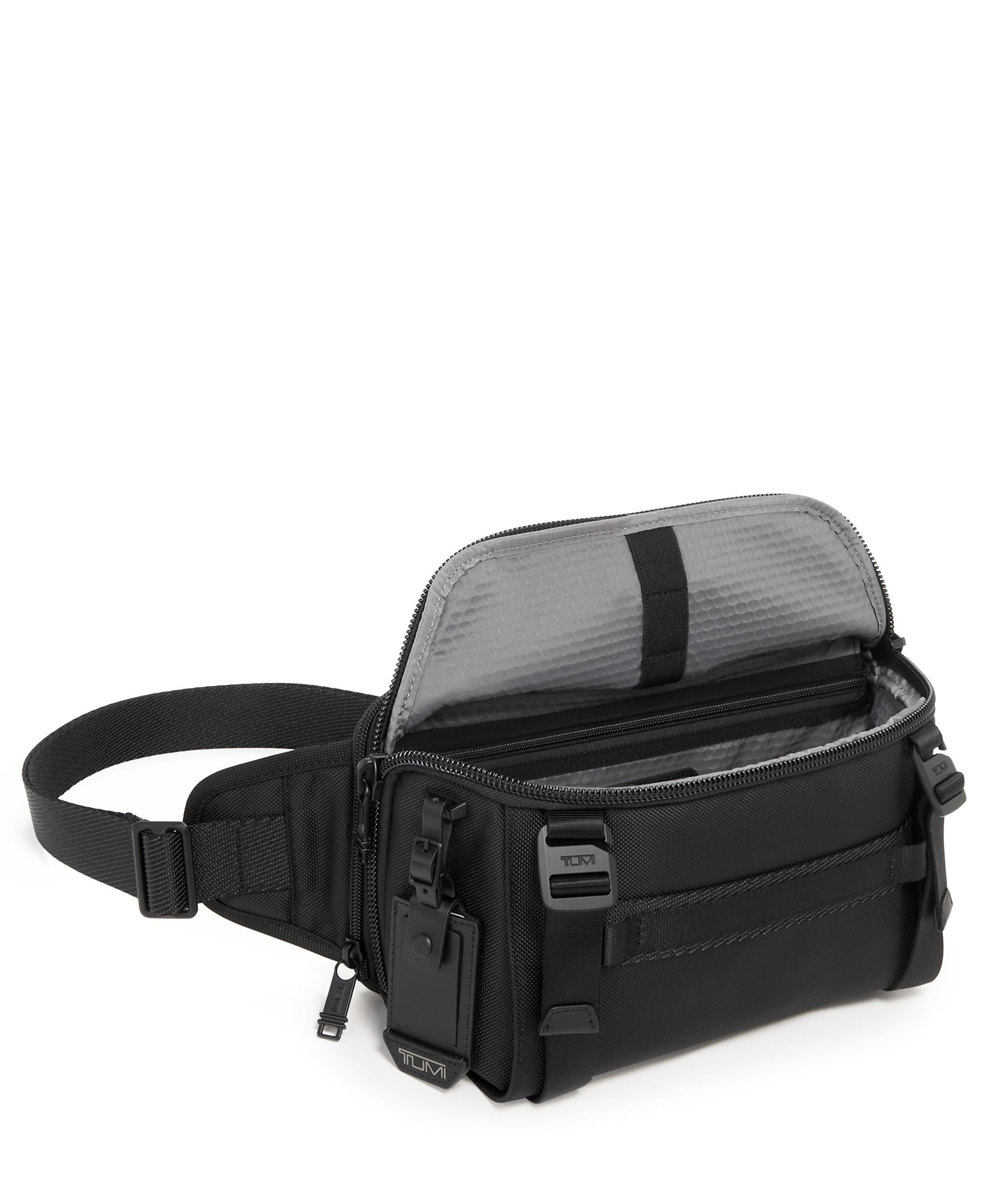 Alpha Bravo Platoon Sling in Black | TUMI HK