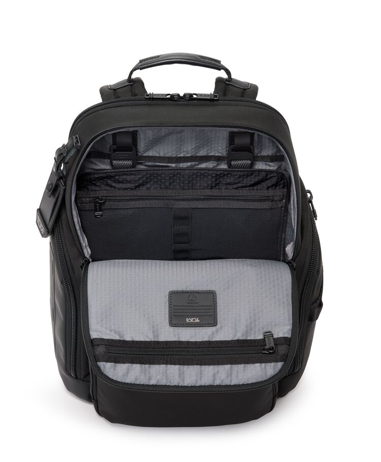 TUMI TRAVEL ACCESS. Mobile Organizer hi-res | TUMI