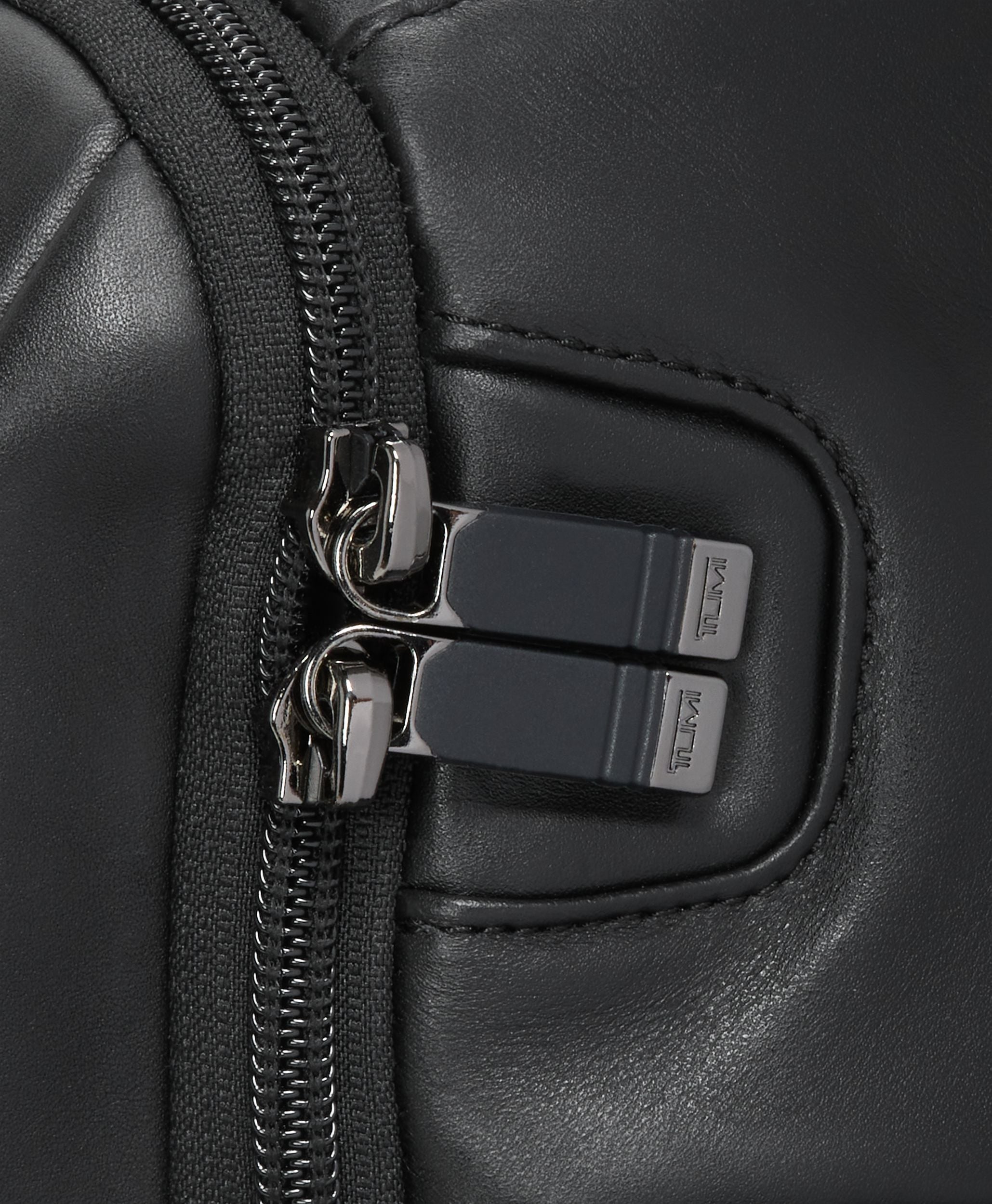 Tumi Alpha TUMI Brief Pack® in Black | TUMI HK