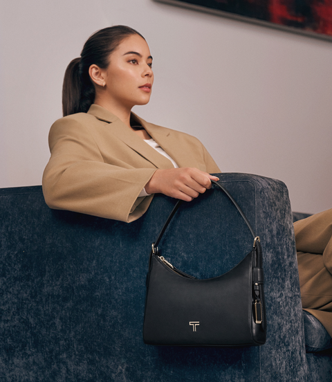 VOYAGEUR EVORA SHOULDER BAG lifestyle | TUMI