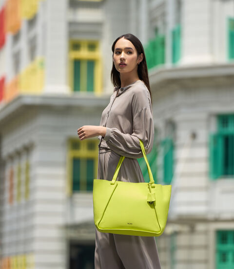 GEORGICA Valorie Tote  lifestyle | TUMI