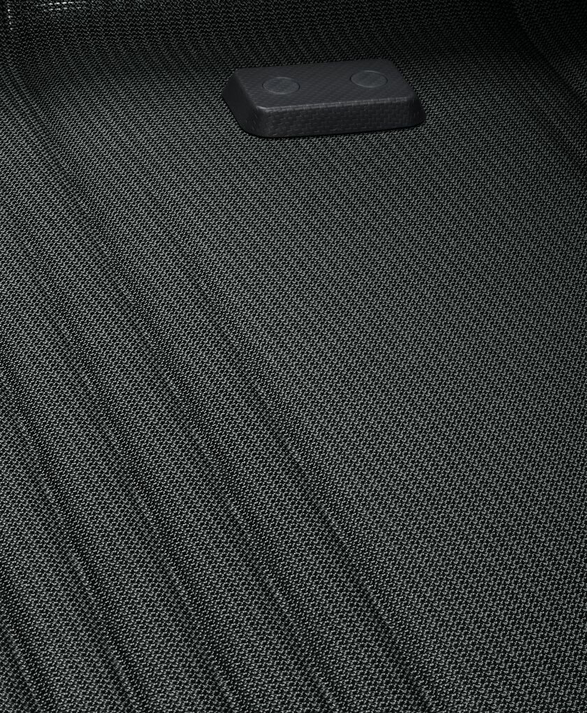 TUMI LATITUDE 中號可擴展手提旅行箱  hi-res | TUMI
