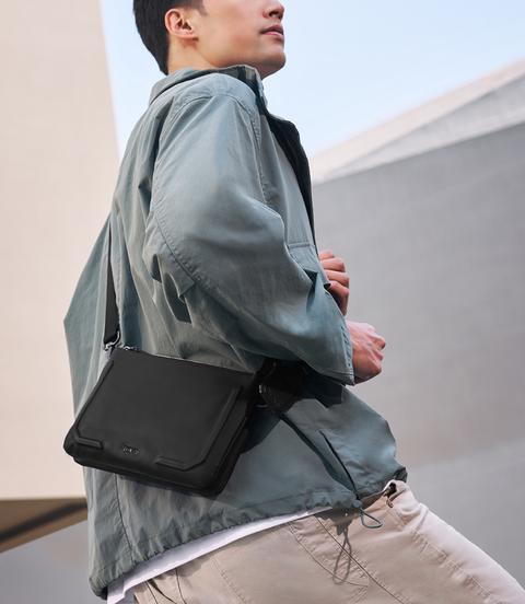 Tumi TUMI HARRISON BARDIN CLUTCH lifestyle | TUMI