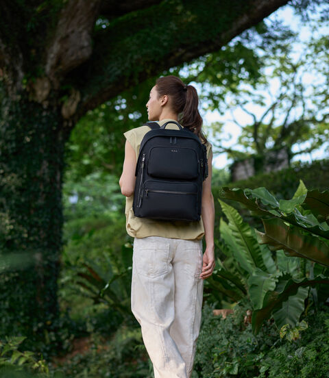 Tumi VOYAGEUR MONTANA BACKPACK lifestyle | TUMI