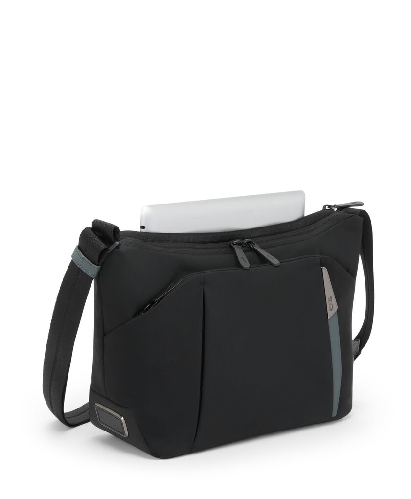 TUMI AXIS 中號斜揹袋  hi-res | TUMI