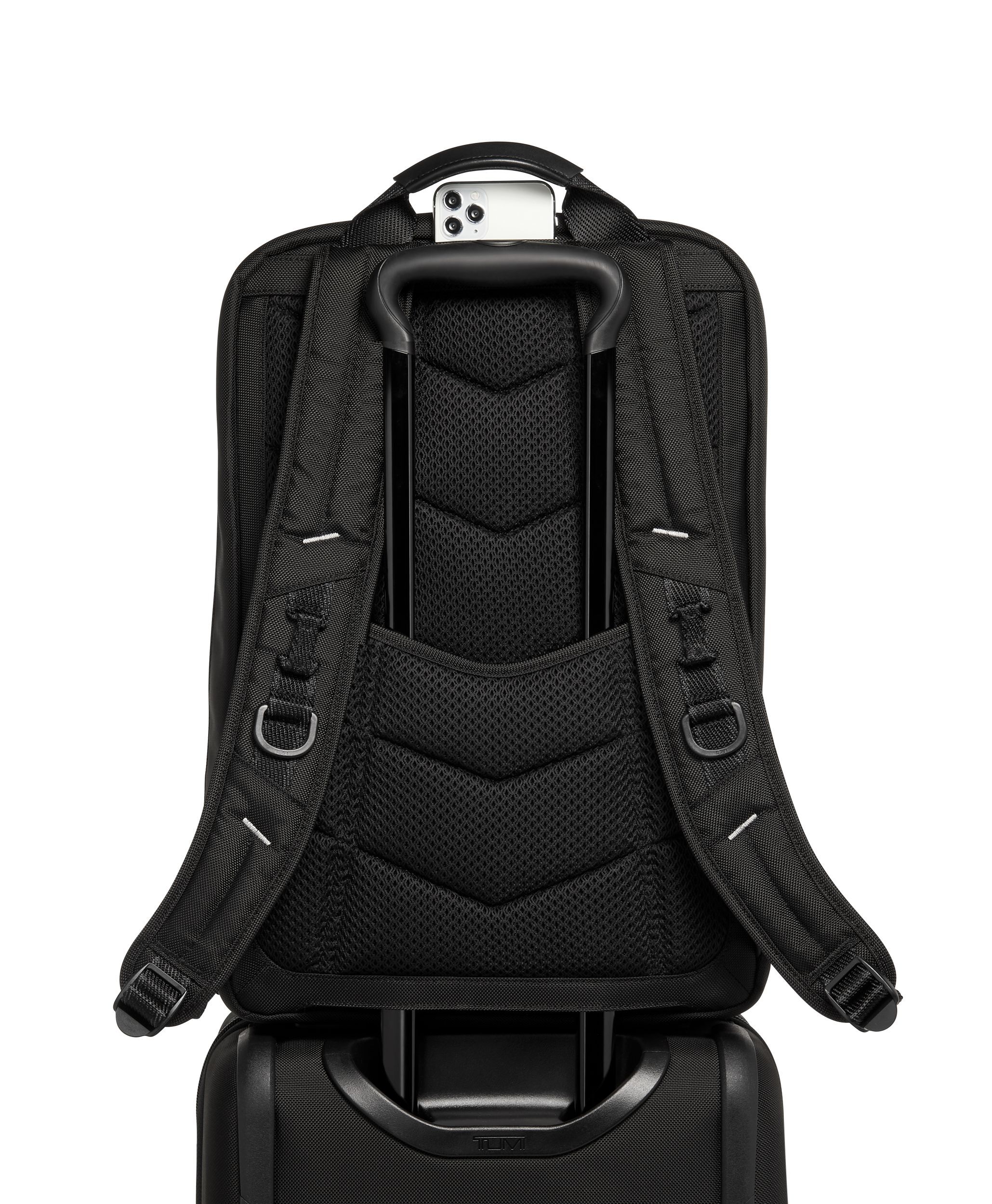 Alpha Bravo Esports Pro 17“ Backpack in Black | TUMI HK