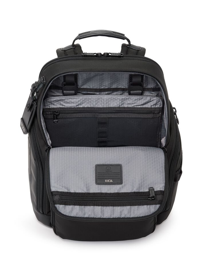 TUMI TRAVEL ACCESS. Mobile Organizer hi-res | TUMI