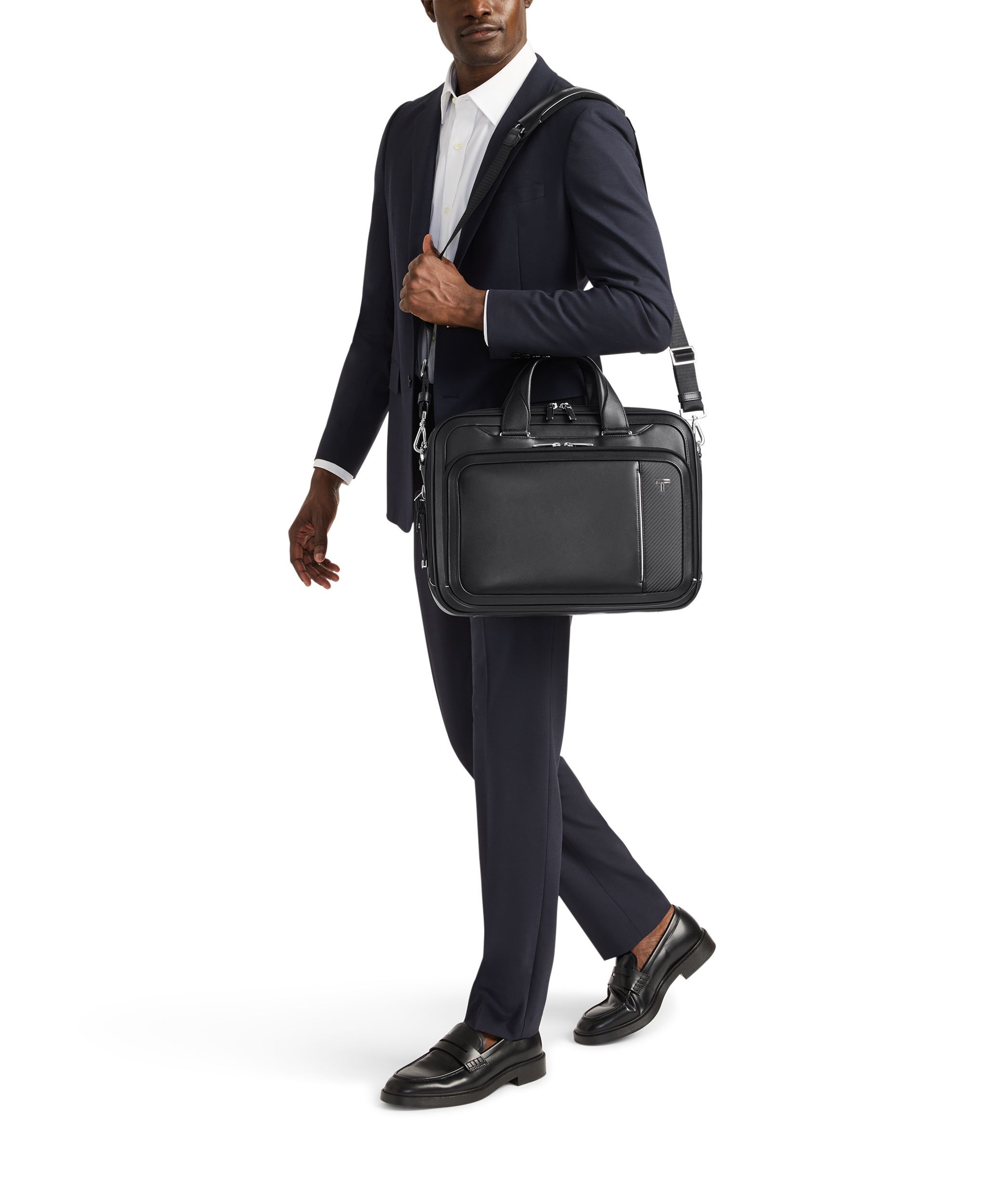 Arrive' Sadler Large Brief in Black | TUMI HK