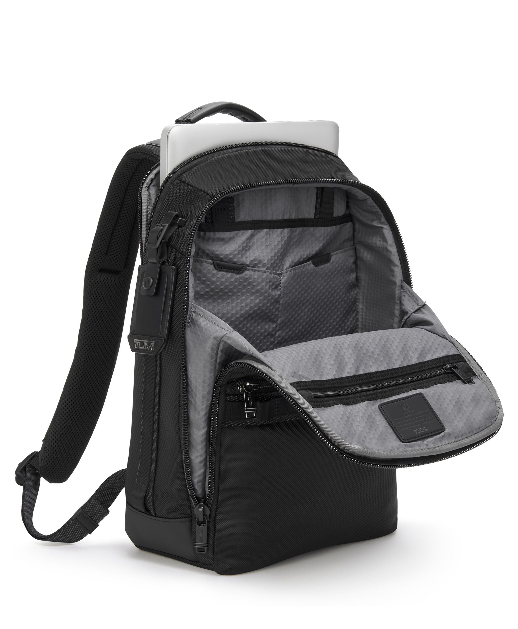 Alpha Bravo Dynamic Backpack in Black | TUMI HK Alpha Bravo Dynamic Backpack in Black | TUMI HK