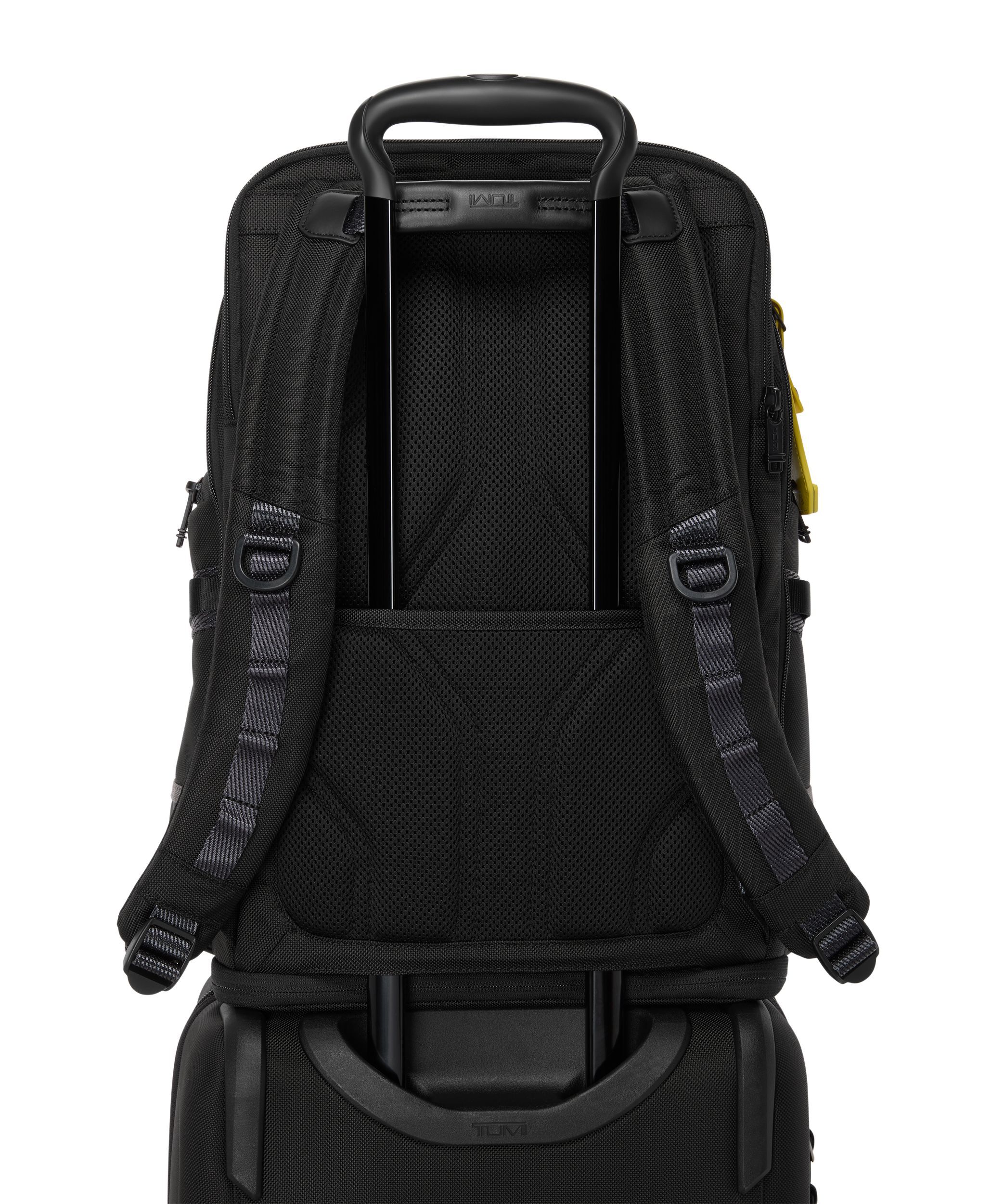 ALPHA BRAVO Nomadic Backpack in REFLECTIVE T | TUMI HK