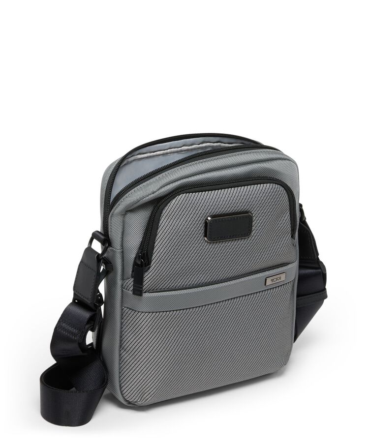 TUMI ALPHA Medium 斜揹袋  hi-res | TUMI