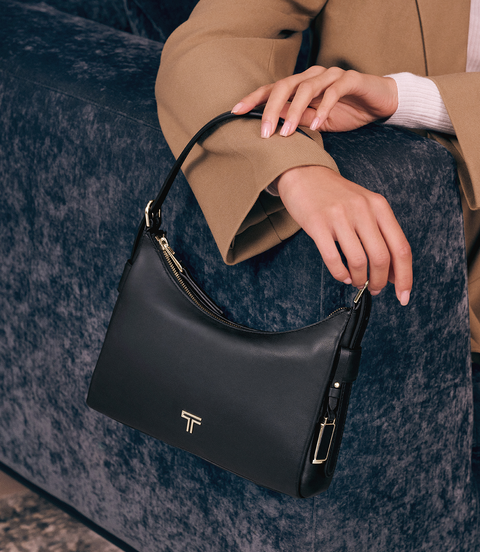 VOYAGEUR EVORA SHOULDER BAG lifestyle | TUMI