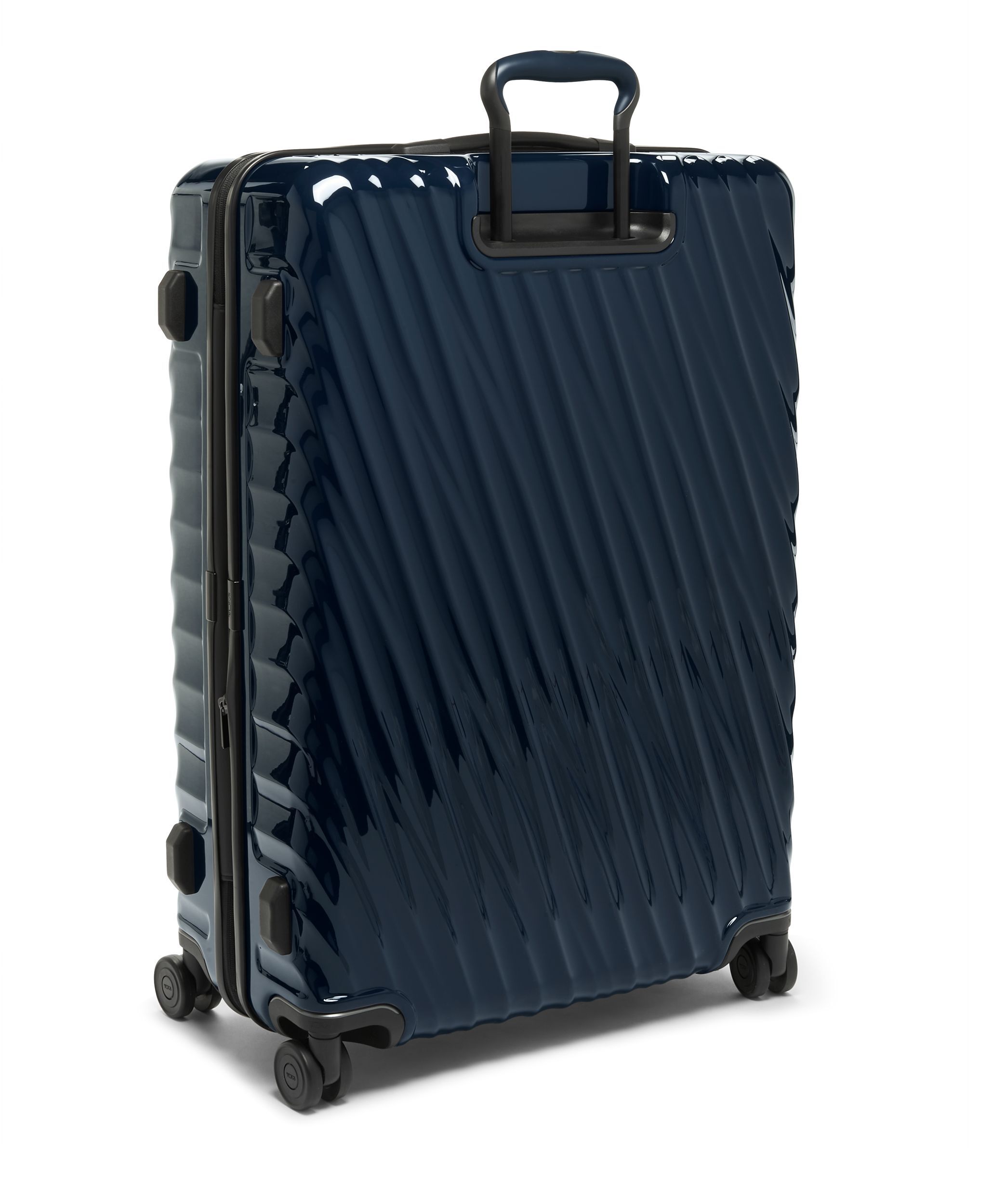 19 Degree Extended Trip Expandable 4 Wheeled Packing Case in