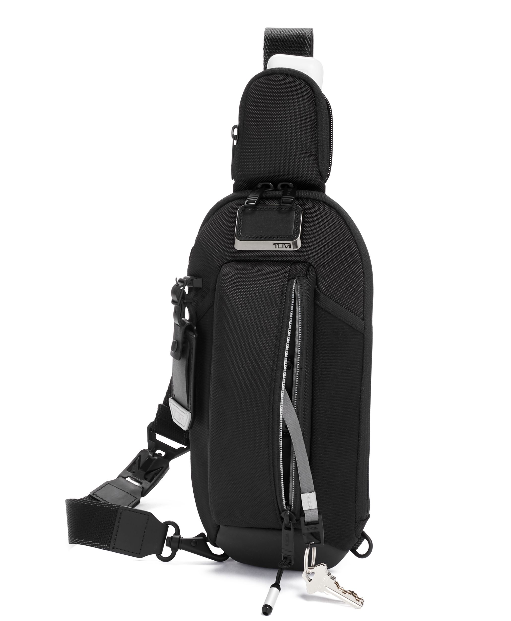 Alpha Bravo Esports Pro Sling in Black | TUMI HK