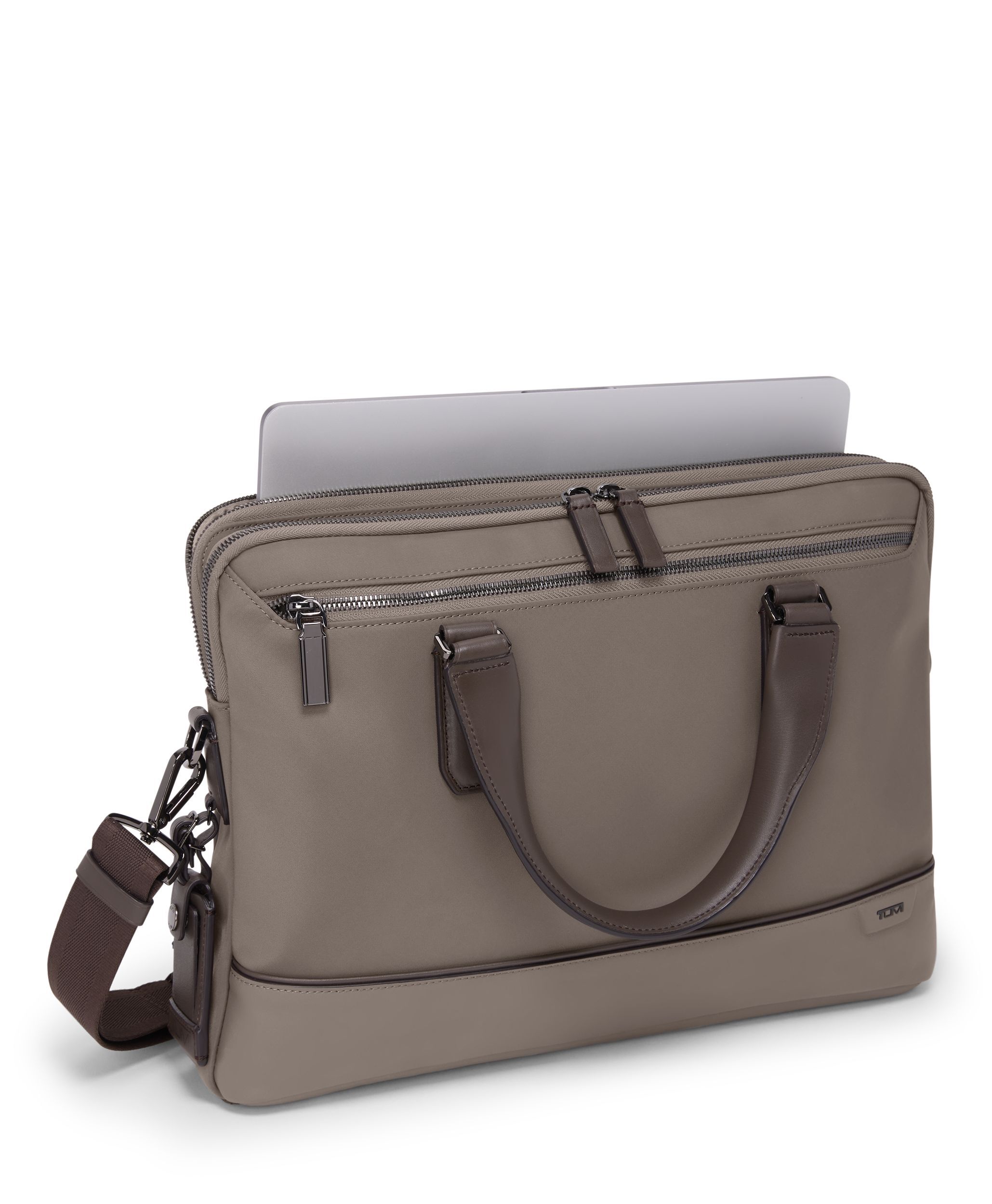 TUMI HARRISON Sycamore Slim Brief in TAUPE DRIFTWOOD | TUMI HK