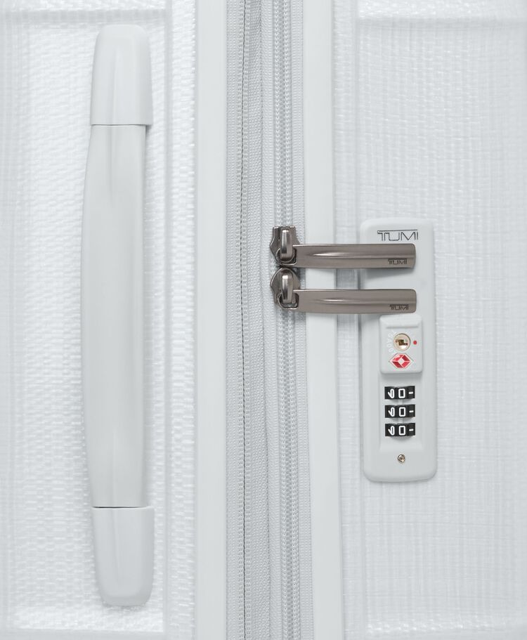 TUMI LATITUDE 大號可擴展寄艙旅行箱  hi-res | TUMI