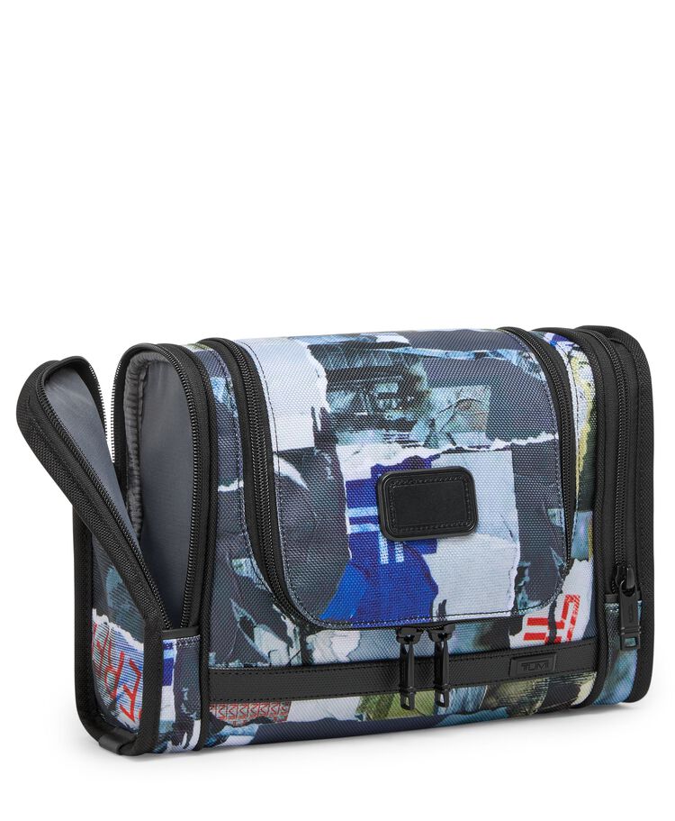 Tumi TUMI ALPHA HANGING TRAVEL KIT hi-res | TUMI
