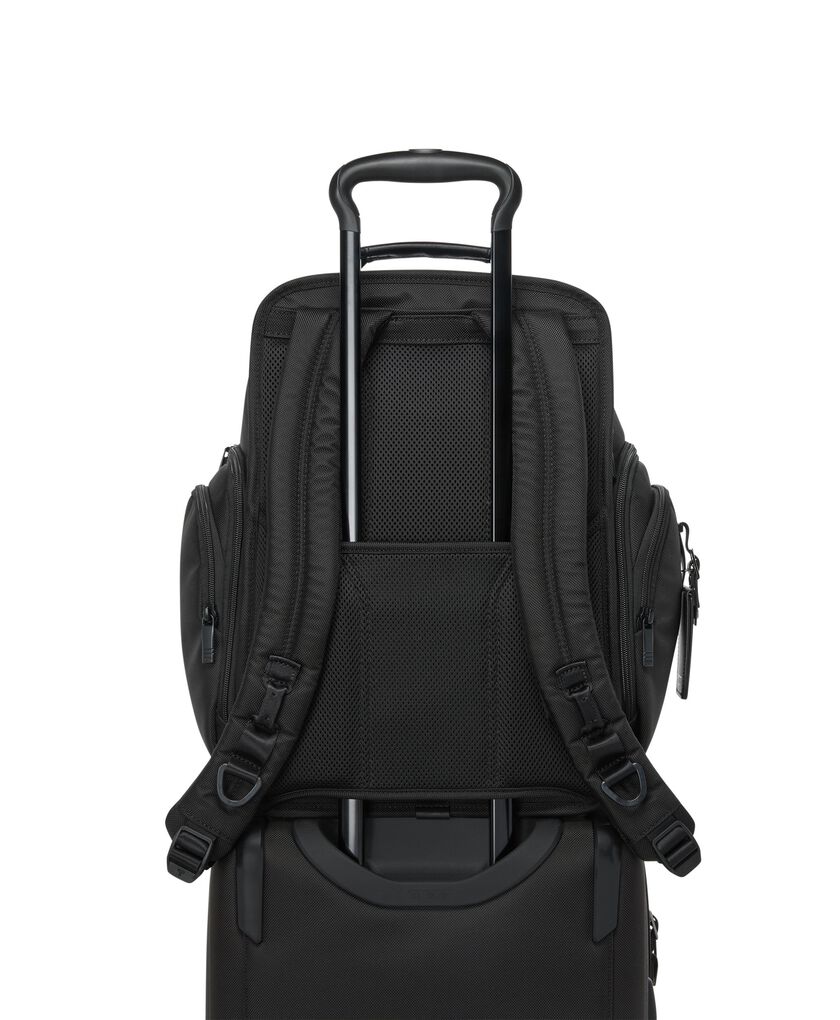 TUMI ALPHA TUMI Brief Pack&reg; 背囊  hi-res | TUMI