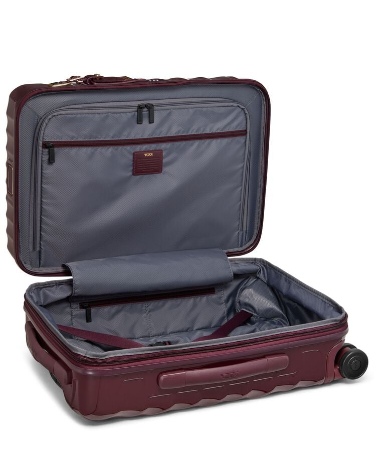 Tumi 19 DEGREE INTL EXP 4 WHL C/O hi-res | TUMI