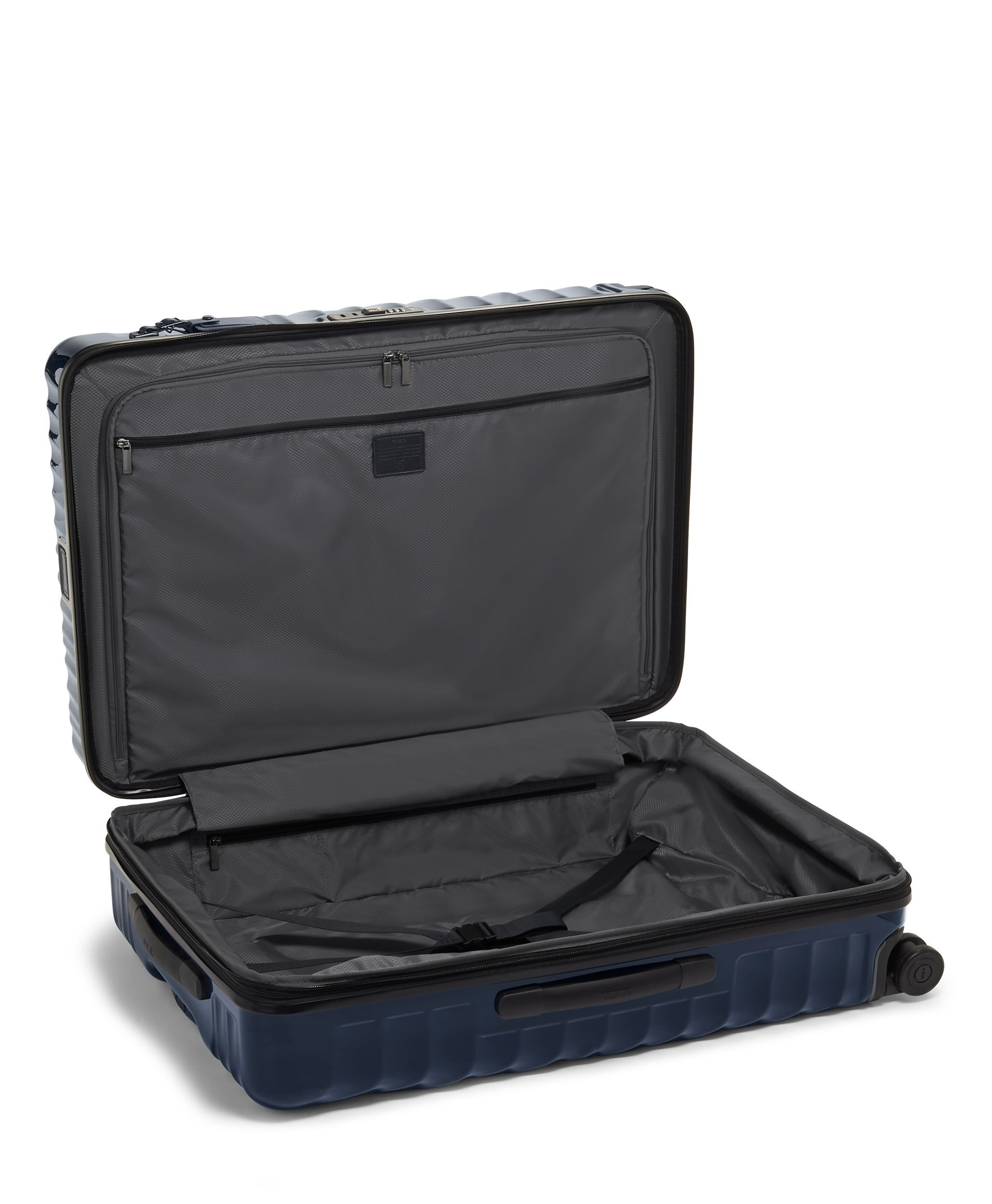 19 Degree Extended Trip Expandable 4 Wheeled Packing Case in Navy
