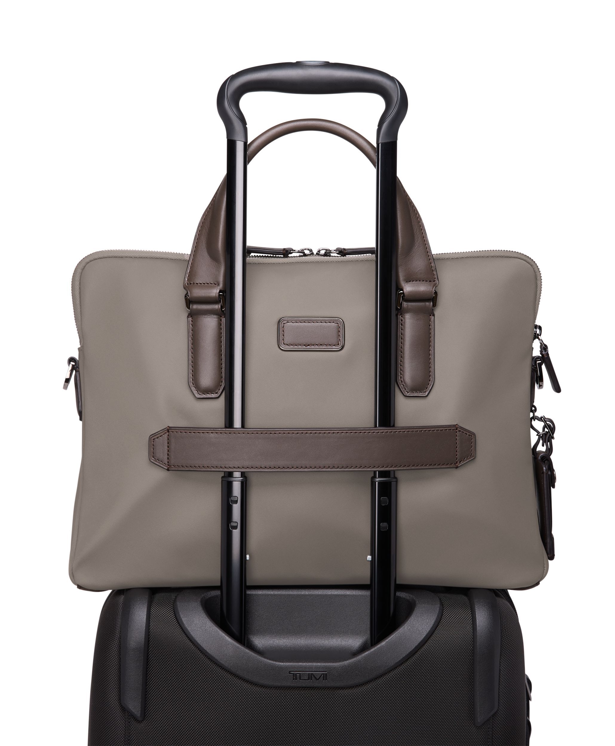 TUMI HARRISON Sycamore Slim Brief in TAUPE DRIFTWOOD | TUMI HK