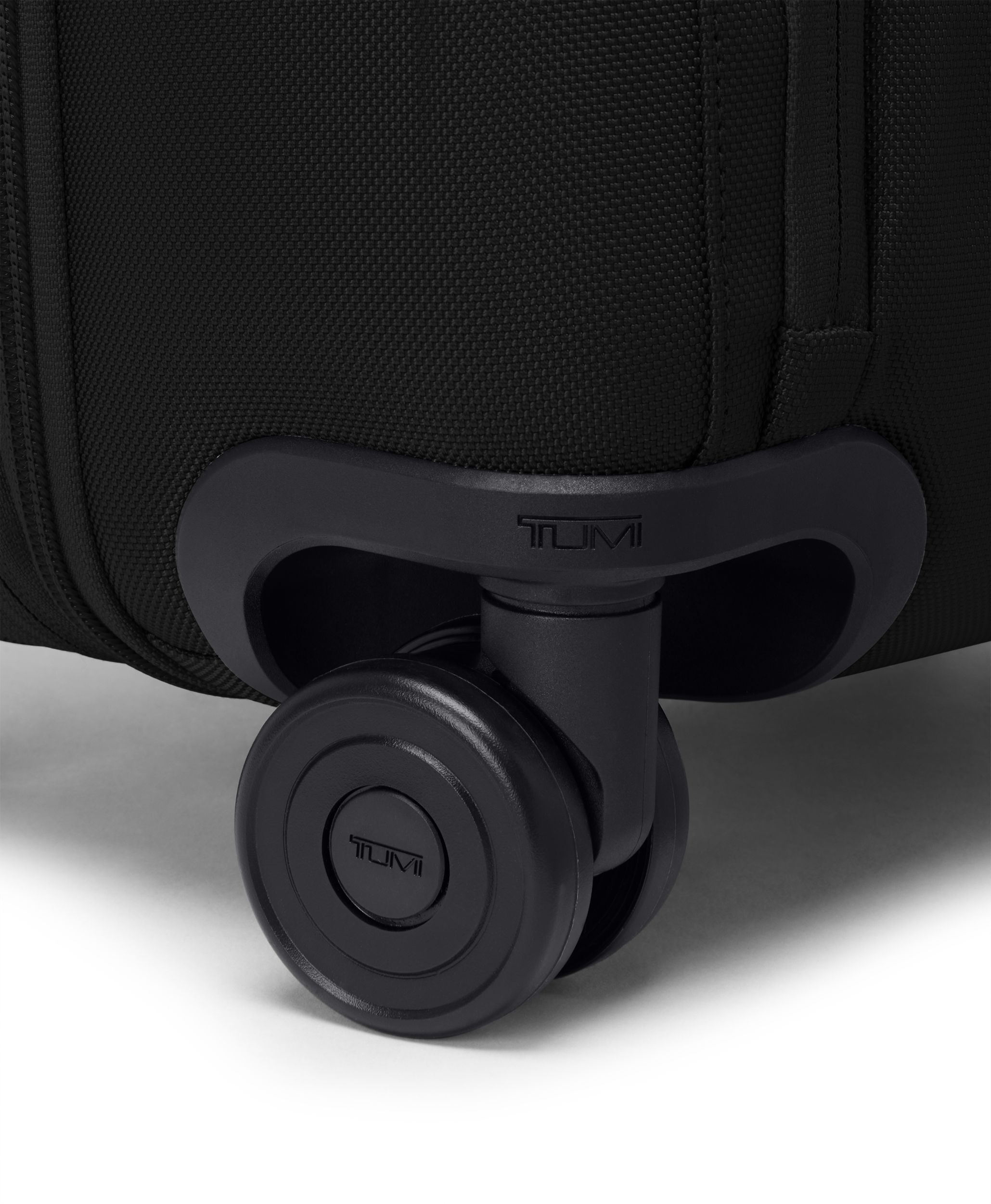 TUMI ALPHA Large Dual Access Expandable Checked in BLACK | TUMI HK