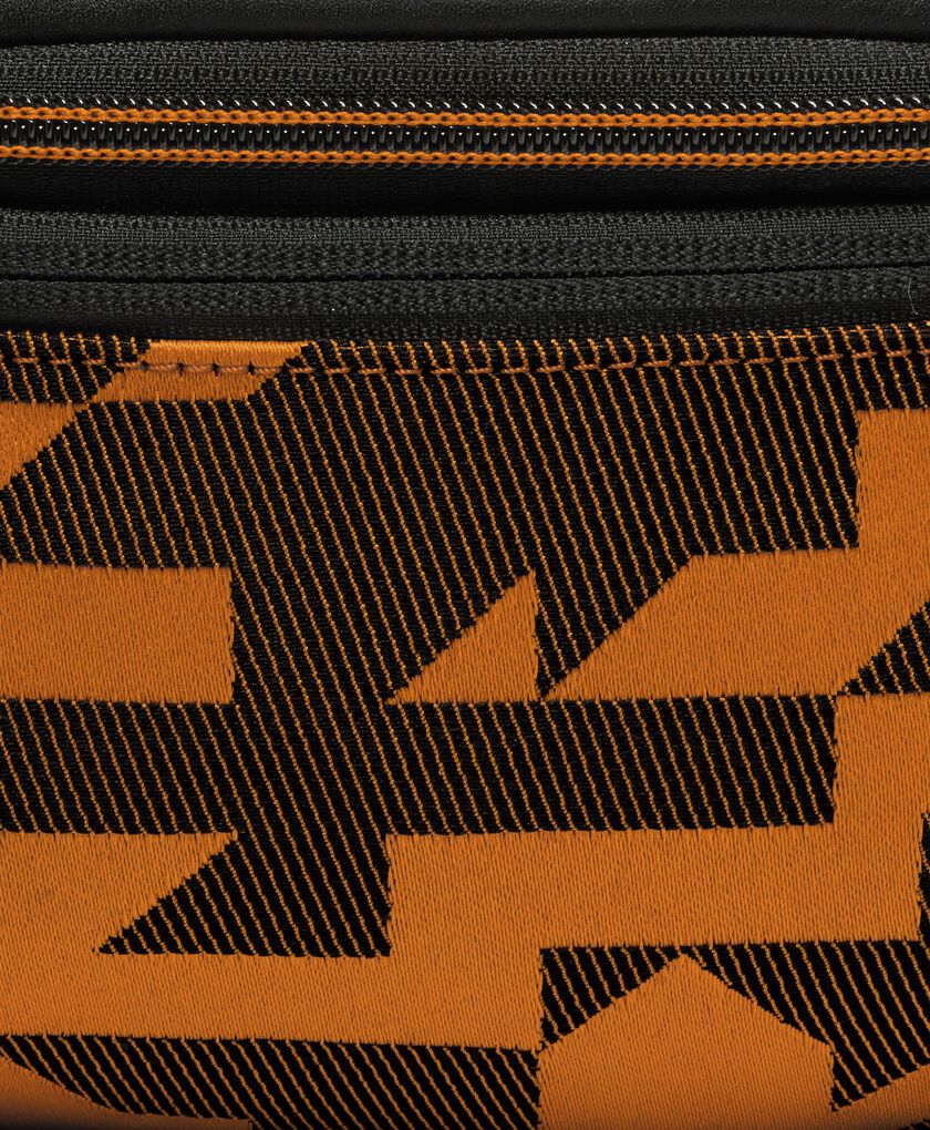 TUMI I MCLAREN Ignition 胸包  hi-res | TUMI