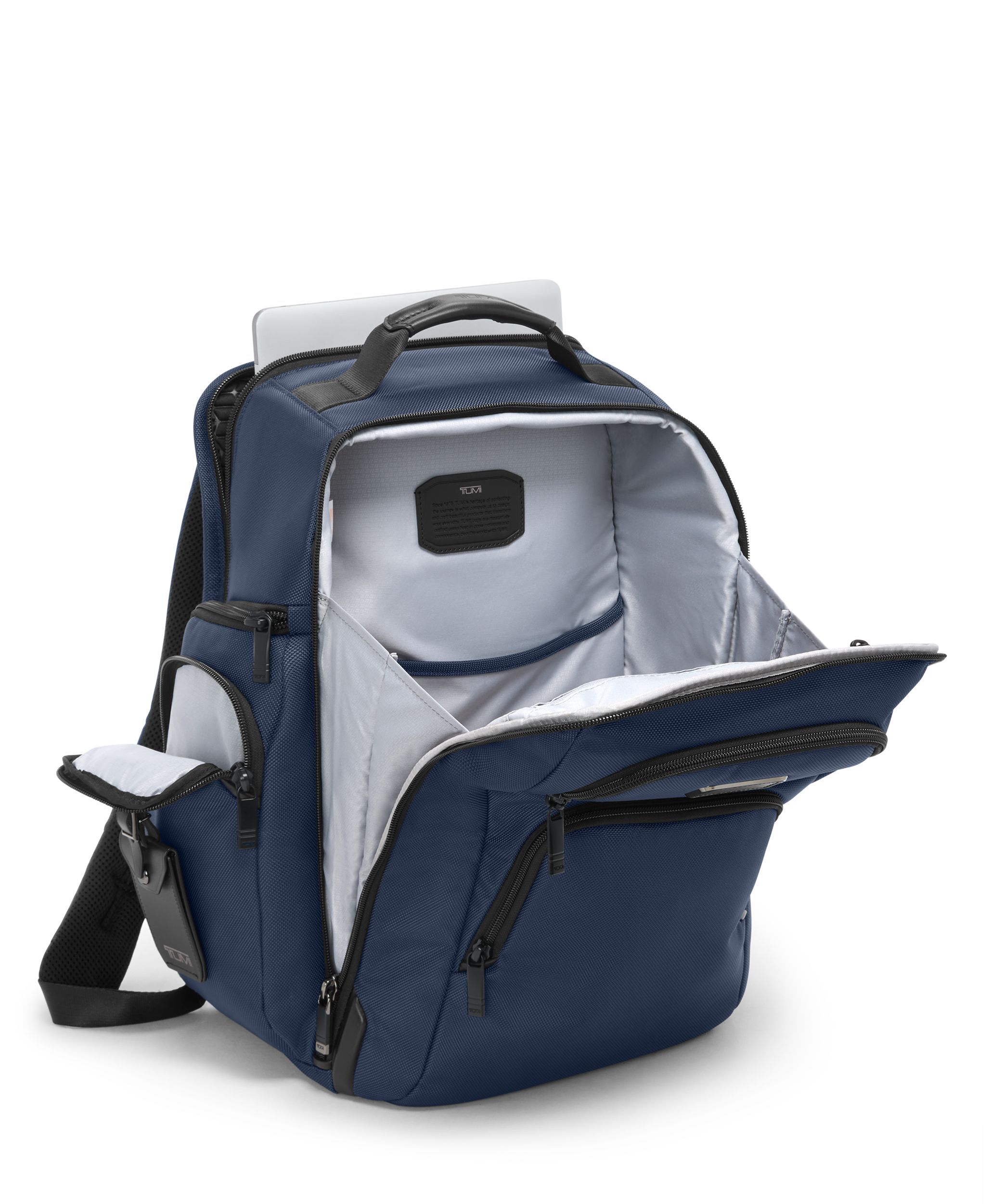 TUMI ALPHA TUMI Brief Pack® in NAVY | TUMI HK
