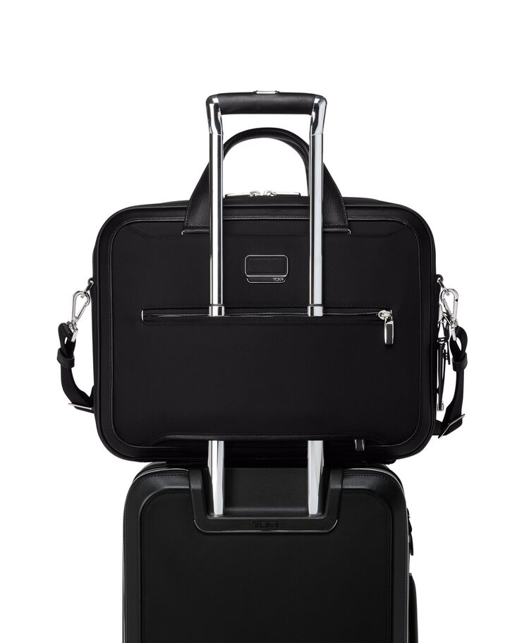 Tumi ARRIVE' HANNOVER SLIM BRIEF hi-res | TUMI