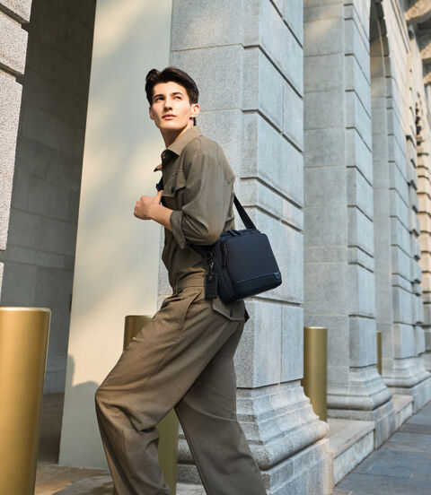 Tumi TUMI HARRISON LEO CROSSBODY  lifestyle | TUMI
