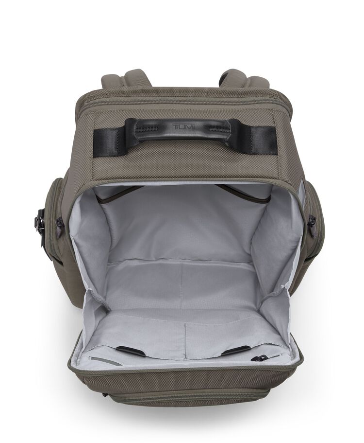 TUMI ALPHA TUMI Brief Pack&reg; 背囊  hi-res | TUMI