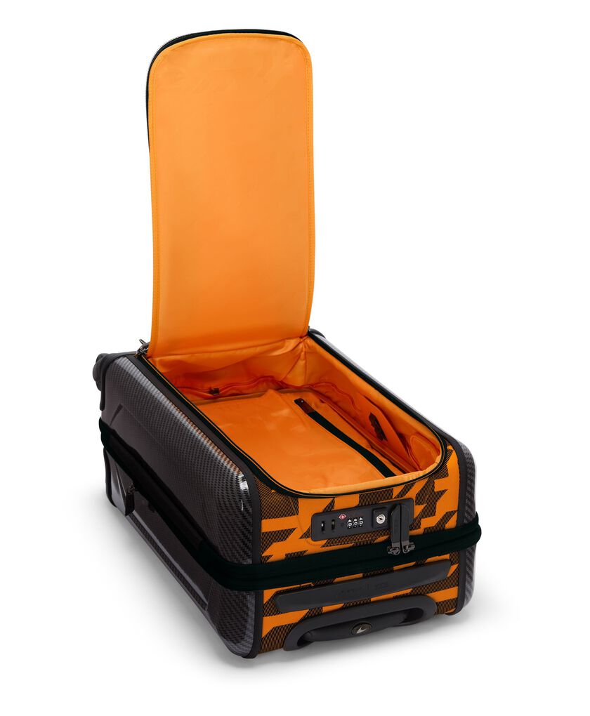 TUMI I MCLAREN Aero 國際四輪可擴展手提旅行箱  hi-res | TUMI