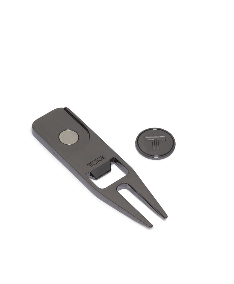 Tumi TUMI TRAVEL ACCESS. GOLF DIVOT TOOL hi-res | TUMI