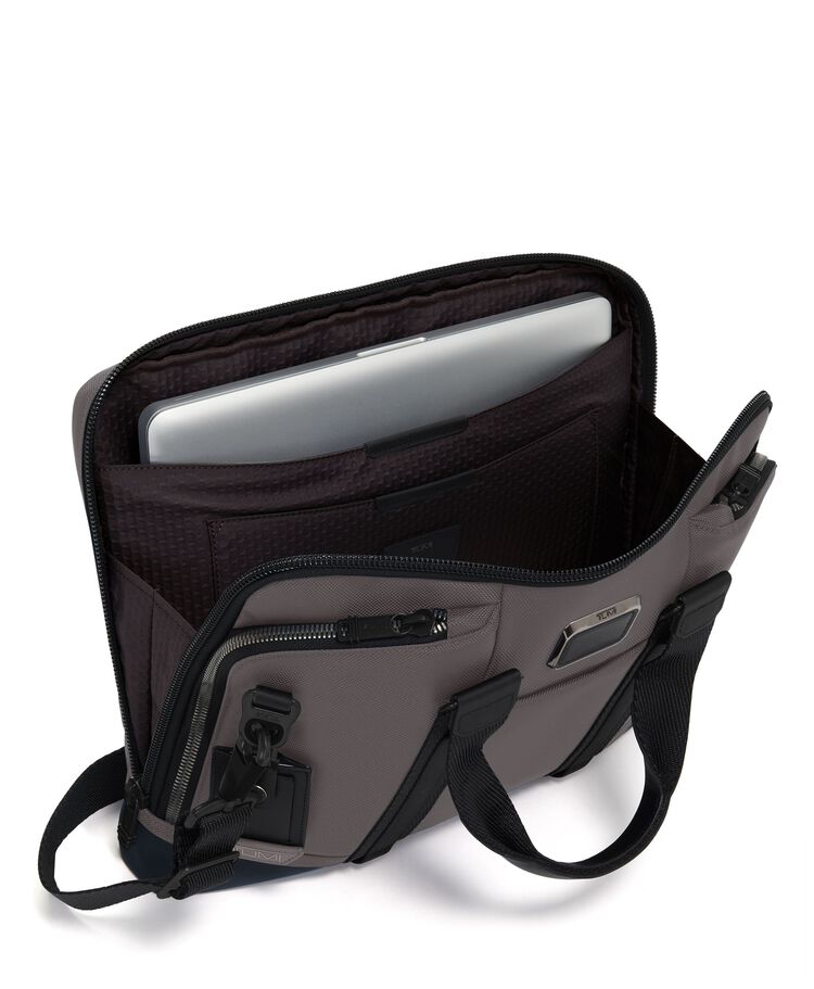 ALPHA BRAVO Academy Brief hi-res | TUMI