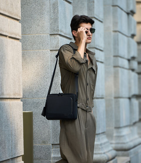 Tumi TUMI HARRISON LEO CROSSBODY  lifestyle | TUMI