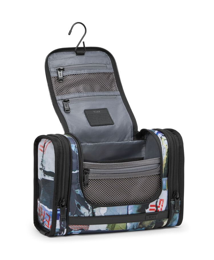 Tumi TUMI ALPHA HANGING TRAVEL KIT hi-res | TUMI